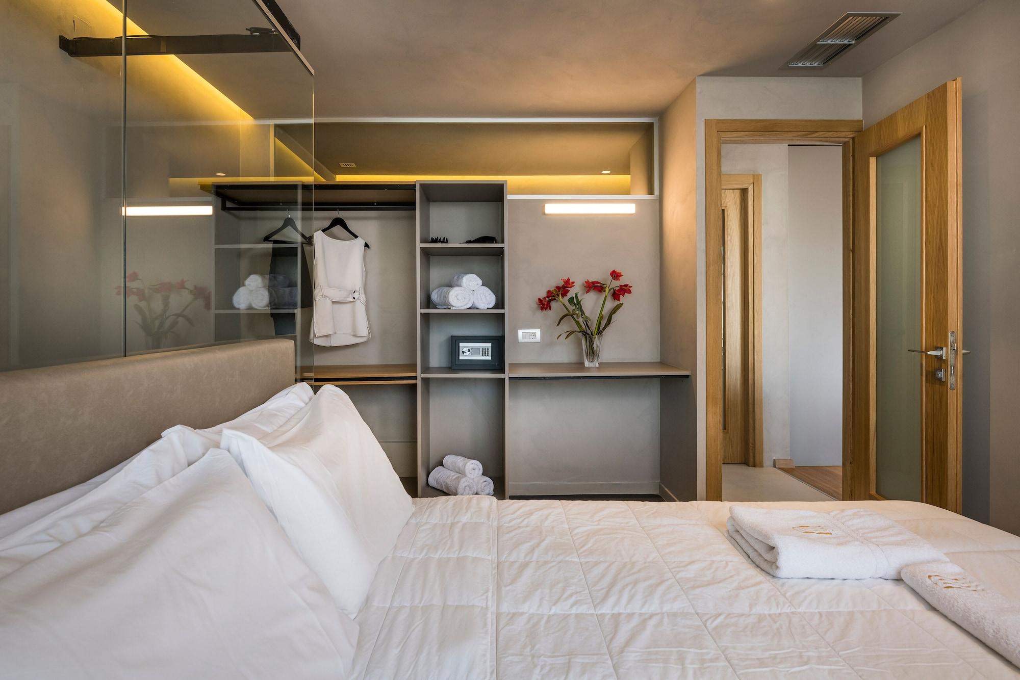Icarus Hotel Kalamaki エクステリア 写真